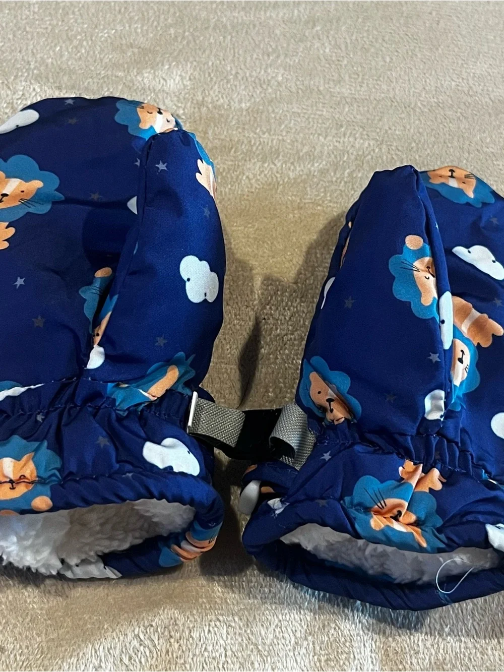 Lion printed Winter gloves for kids, 12-24months